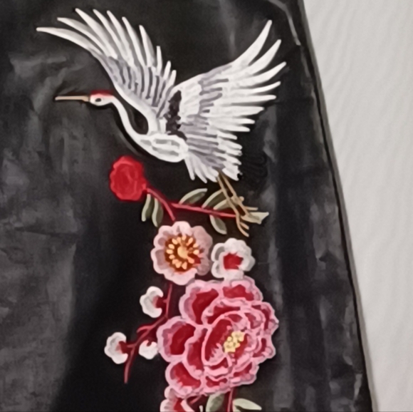 FOREVER 21 Women's Black Faux Leather Mini Skirt With Embroidered. L - Picture 2 of 11